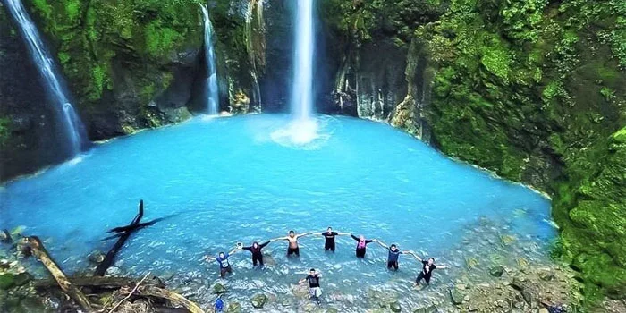 Air Terjun Dua Warna Sibolangit